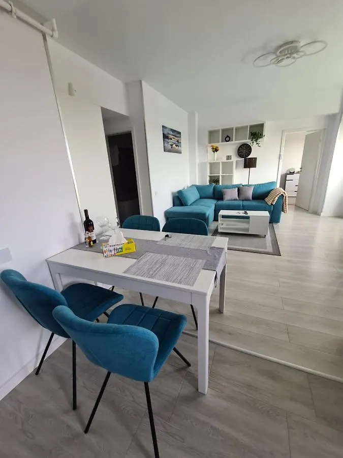 Global Residence Lake View Bucureşti 0*,  România