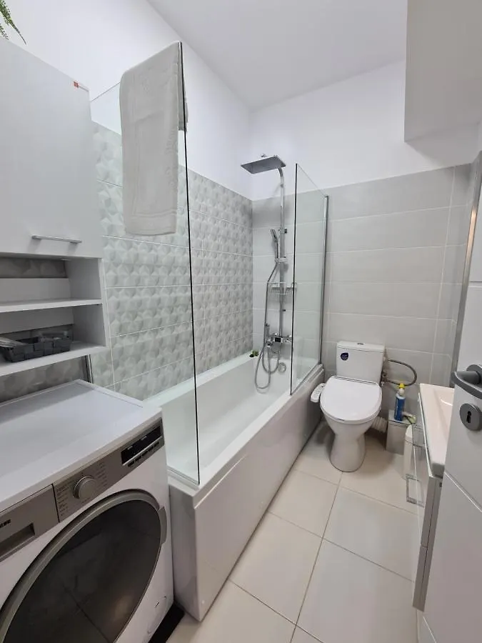 Global Residence Lake View Bukarest 0*,